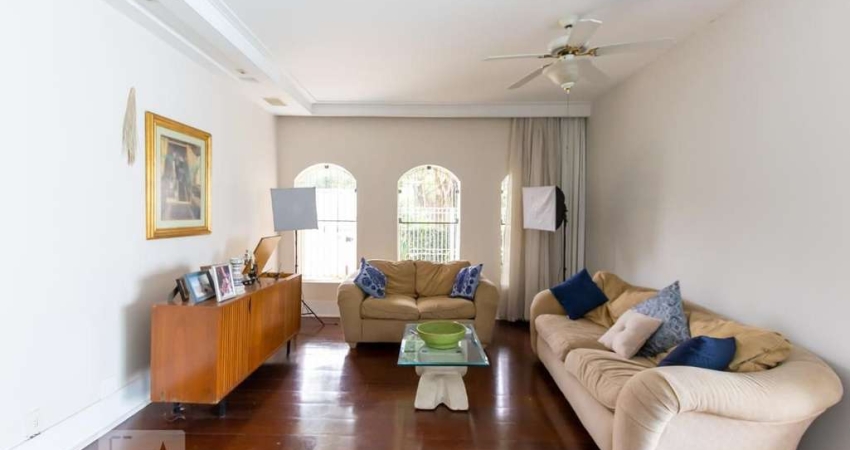 Casa para Aluguel - Jardim Londrina, 8 Quartos,  400 m² - São Paulo