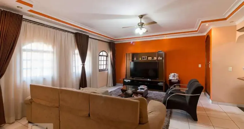 Casa para Aluguel - Vila Augusta, 3 Quartos,  385 m² - Guarulhos