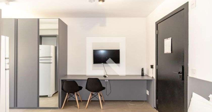 Kitnet / Stúdio para Aluguel - Moema, 1 Quarto,  21 m² - São Paulo