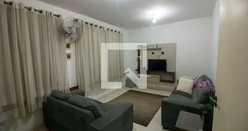 Casa para Aluguel - Vila Sônia, 3 Quartos,  385 m² - São Paulo