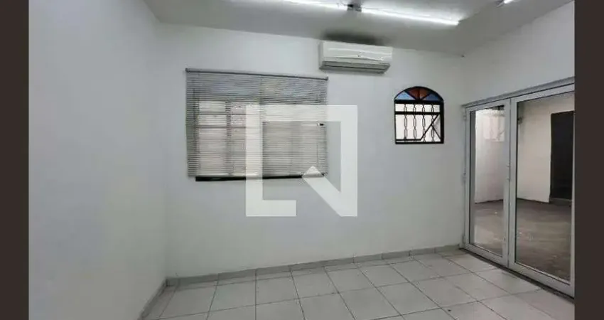 Casa para Aluguel - Ipiranga, 2 Quartos,  260 m² - São Paulo