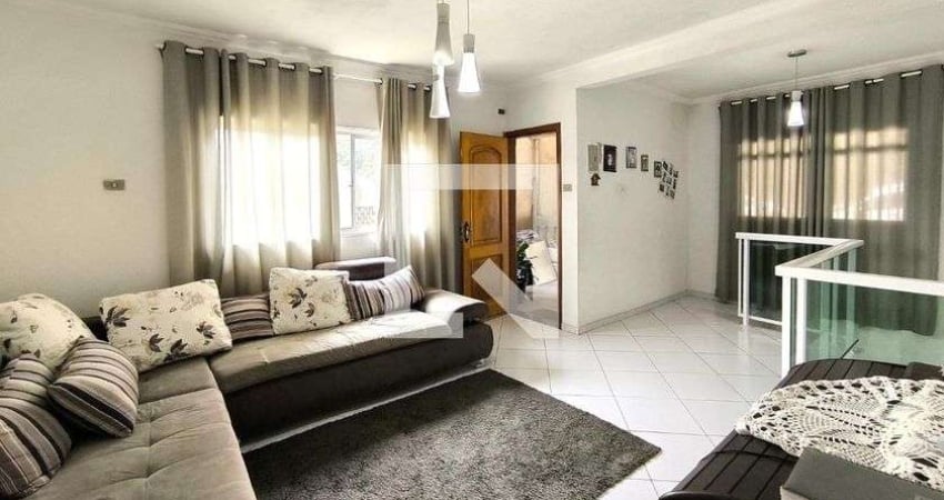 Casa para Aluguel - Maringá, 3 Quartos,  250 m² - Jundiaí