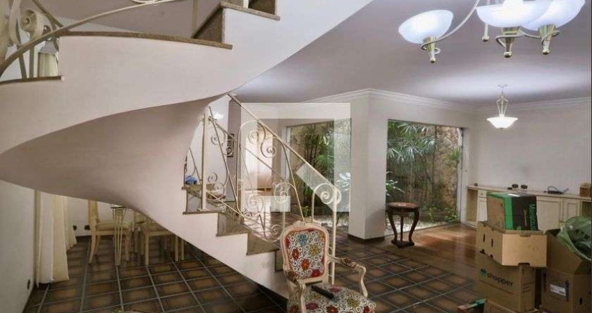 Casa para Aluguel - Jardim Anália Franco, 3 Quartos,  250 m² - São Paulo