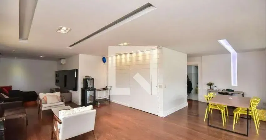 Apartamento para Aluguel - Real Parque, 3 Quartos,  207 m² - São Paulo
