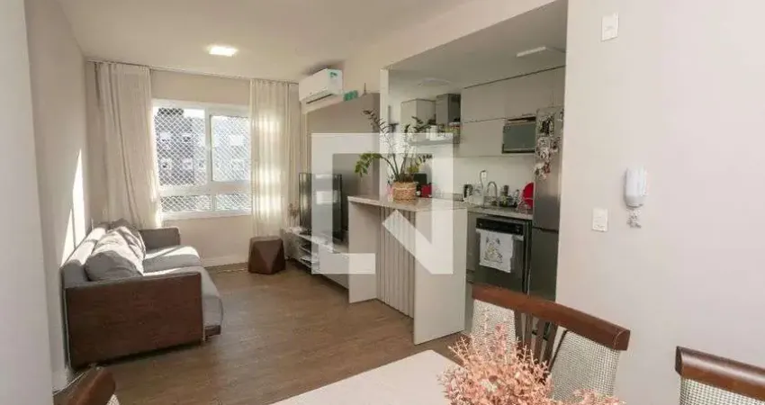 Apartamento para Aluguel - São Sebastião, 3 Quartos,  67 m² - Porto Alegre
