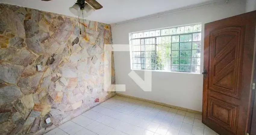 Casa para Aluguel - Vila Amália, 3 Quartos,  120 m² - São Paulo