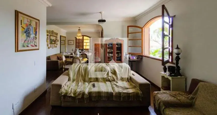 Casa para Aluguel - Santa Lúcia, 5 Quartos,  266 m² - Belo Horizonte