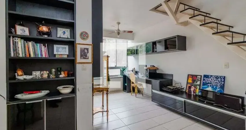 Cobertura para Aluguel - Cidade Baixa, 2 Quartos,  81 m² - Porto Alegre