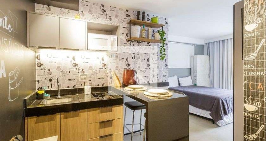 Kitnet / Stúdio para Aluguel - Moema, 1 Quarto,  28 m² - São Paulo