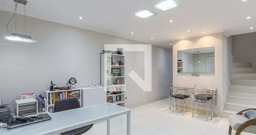 Casa para Aluguel - Bandeiras, 3 Quartos,  247 m² - Osasco