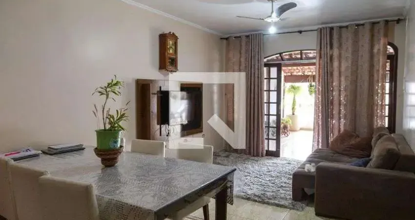 Casa para Aluguel - Parque Continental II, 3 Quartos,  300 m² - Guarulhos