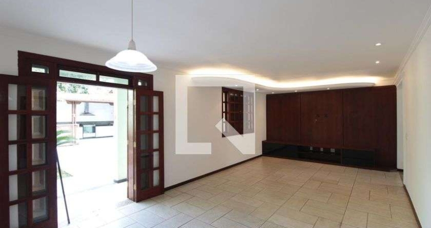 Casa para Aluguel - Braúnas, 4 Quartos,  200 m² - Belo Horizonte