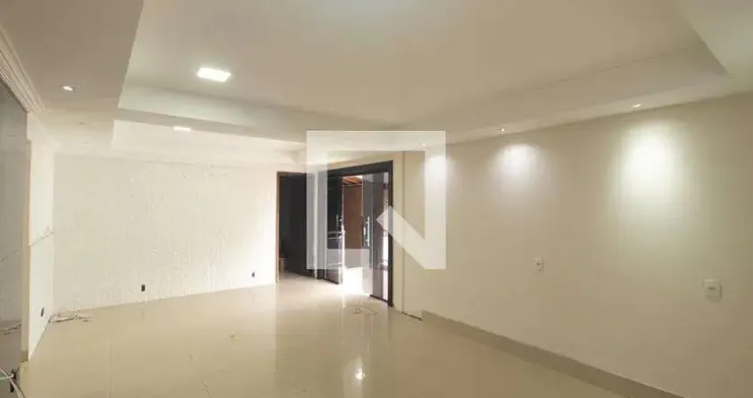 Casa para Aluguel - Campo Grande, 3 Quartos,  200 m² - Rio de Janeiro
