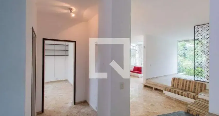 Casa para Aluguel - Fazenda Morumbi, 4 Quartos,  300 m² - São Paulo