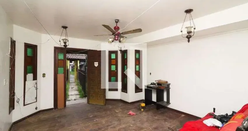 Casa para Aluguel - Cavalhada, 4 Quartos,  300 m² - Porto Alegre