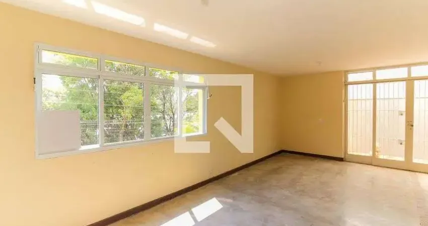 Casa para Aluguel - Jardim Londrina, 3 Quartos,  230 m² - São Paulo