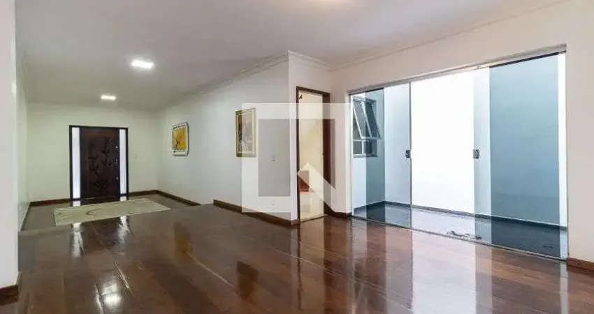 Casa para Aluguel - Jardim Santa Emília, 3 Quartos,  180 m² - São Paulo