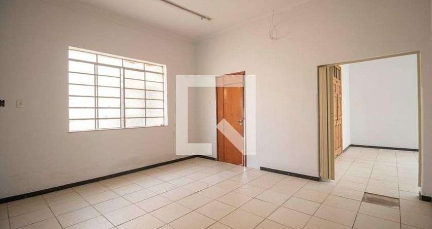 Casa para Aluguel - Coimbra, 3 Quartos,  300 m² - Goiânia