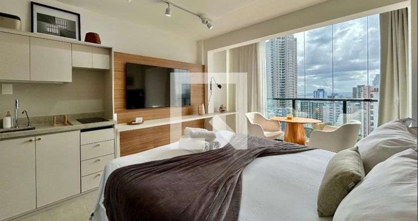 Kitnet / Stúdio para Aluguel - Vitória, 1 Quarto,  27 m² - Salvador