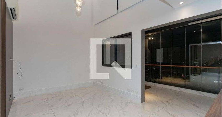 Cobertura para Aluguel - Santo Amaro , 1 Quarto,  76 m² - São Paulo