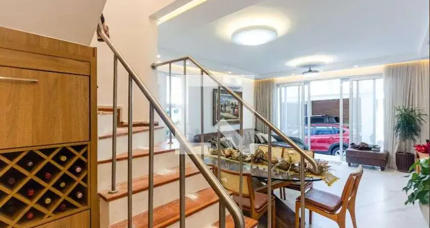 Casa para Aluguel - Moema, 3 Quartos,  200 m² - São Paulo
