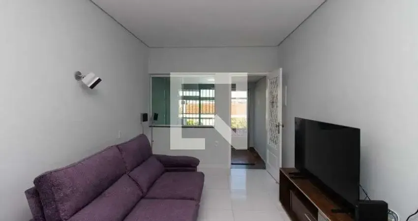 Casa para Aluguel - Vila Gustavo, 2 Quartos,  200 m² - São Paulo