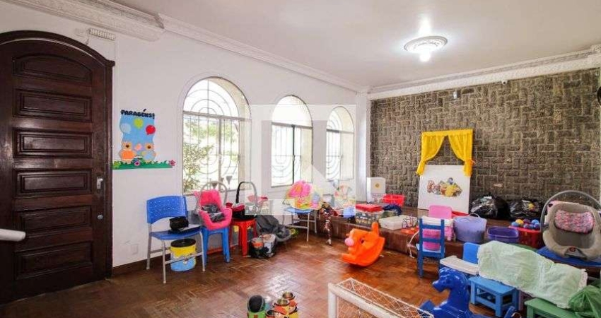 Casa para Aluguel - São Pedro, 4 Quartos,  531 m² - Belo Horizonte