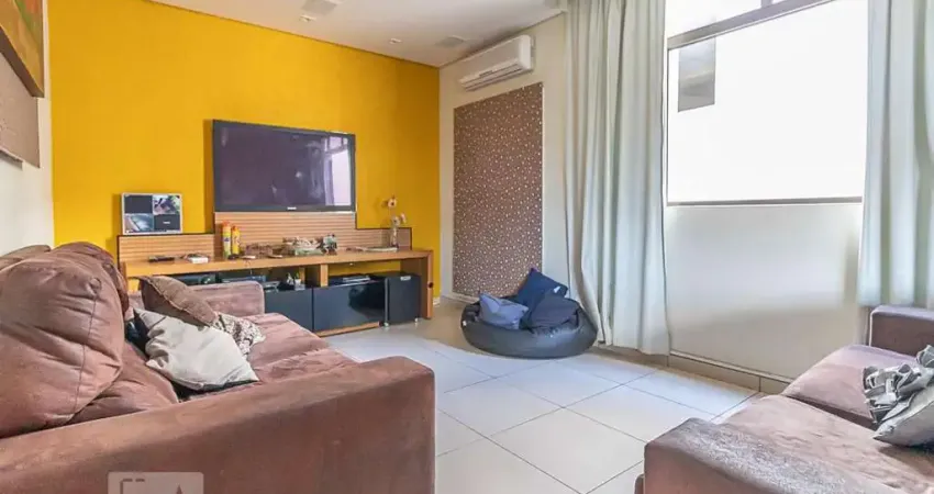 Casa para Aluguel - Concórdia, 3 Quartos,  300 m² - Belo Horizonte