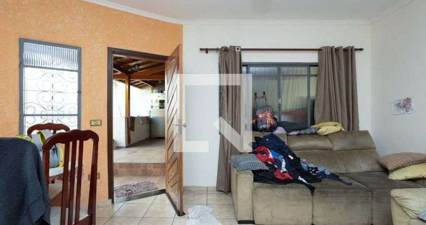 Casa para Aluguel - Jardim Las Vegas, 1 Quarto,  250 m² - Guarulhos