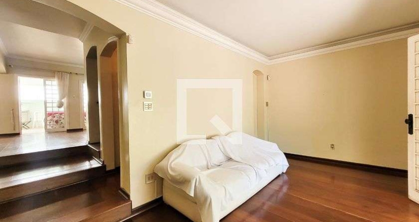 Casa para Aluguel - Jardim das Palmeiras, 3 Quartos,  250 m² - Campinas