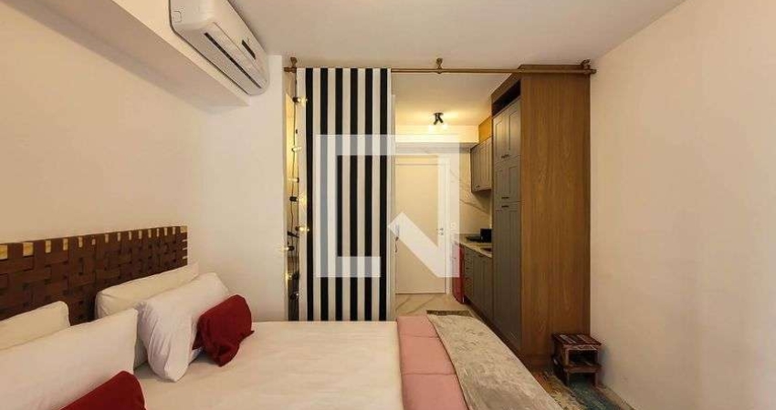 Kitnet / Stúdio para Aluguel - Vila Mariana, 1 Quarto,  25 m² - São Paulo