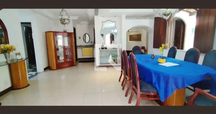 Casa para Aluguel - Caminho das Árvores, 5 Quartos,  450 m² - Salvador