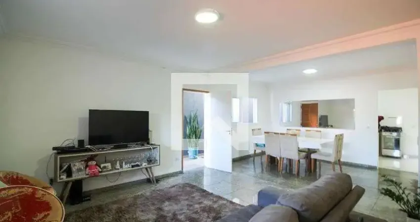 Casa para Aluguel - Vila do Castelo, 3 Quartos,  140 m² - São Paulo