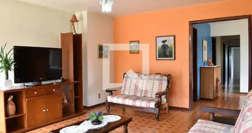 Casa para Aluguel - Barreirinha, 4 Quartos,  480 m² - Curitiba