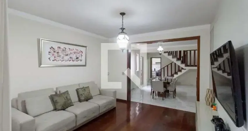 Casa para Aluguel - Castelo, 3 Quartos,  231 m² - Belo Horizonte