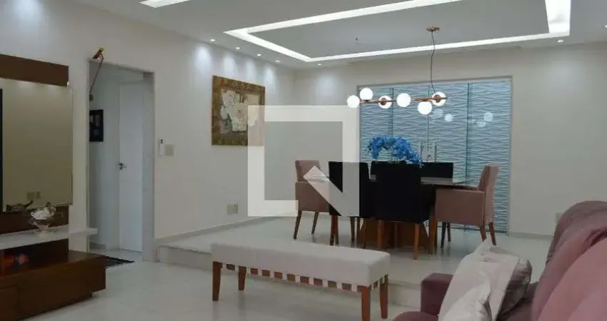 Casa para Aluguel - Taquara, 3 Quartos,  270 m² - Rio de Janeiro