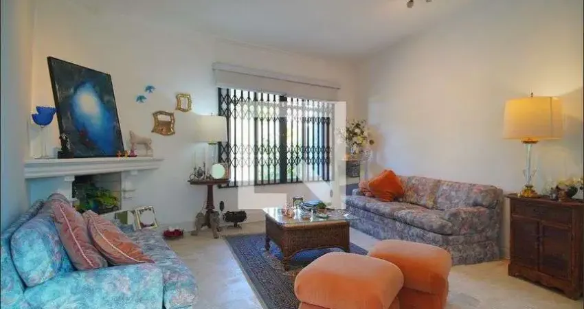 Casa para Aluguel - Três Figueiras, 4 Quartos,  320 m² - Porto Alegre