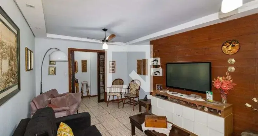 Casa para Aluguel - Nonoai, 3 Quartos,  132 m² - Porto Alegre