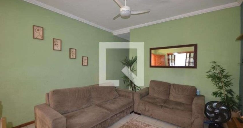 Casa para Aluguel - Jardim Sulacap, 2 Quartos,  150 m² - Rio de Janeiro