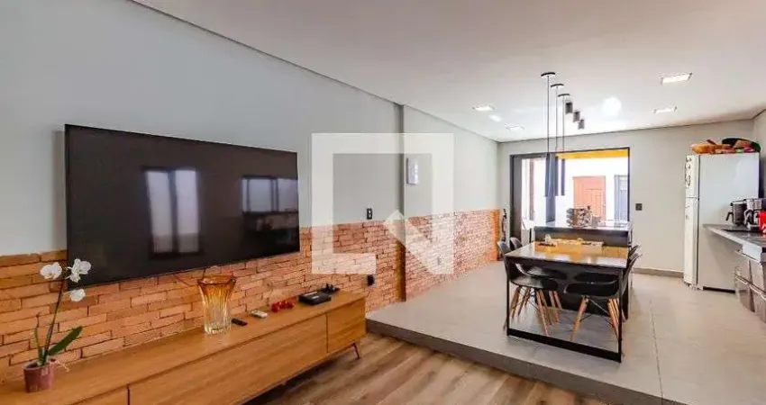 Casa para Aluguel - Menino Deus, 2 Quartos,  170 m² - Porto Alegre