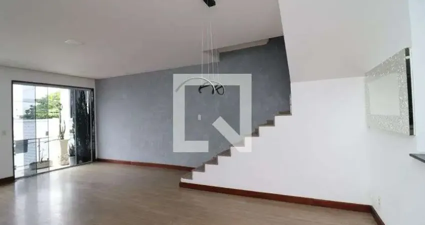 Casa para Aluguel - Praia da Bandeira, 3 Quartos,  250 m² - Rio de Janeiro