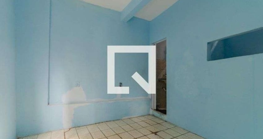 Casa para Aluguel - Brotas, 1 Quarto,  40 m² - Salvador