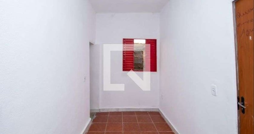 Casa para Aluguel - Paulo VI, 2 Quartos,  36 m² - Belo Horizonte