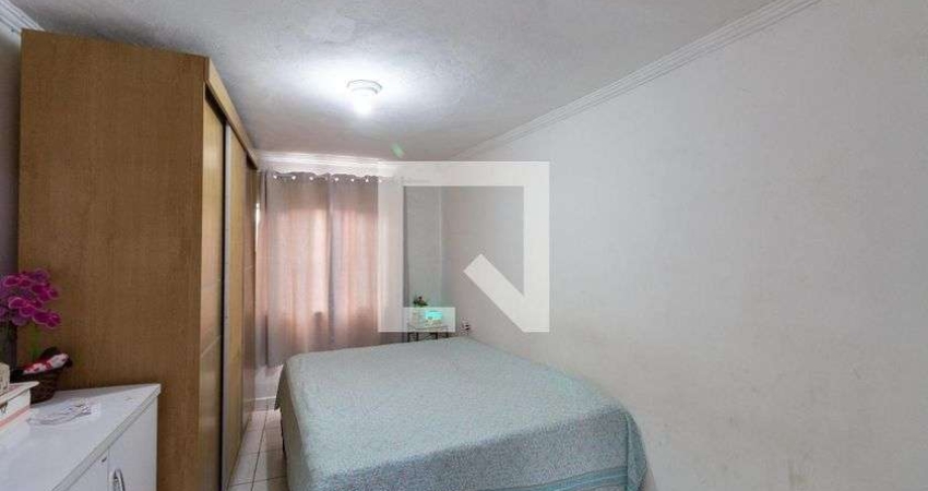 Casa para Aluguel - Jardim Maringá, 2 Quartos,  38 m² - São Paulo