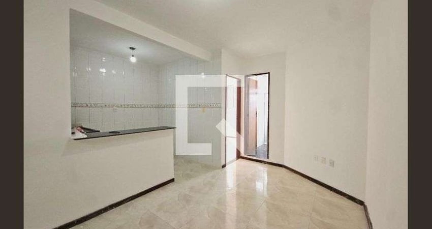 Casa para Aluguel - Itapuã, 1 Quarto,  30 m² - Salvador