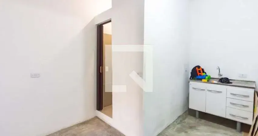 Casa para Aluguel - Santa Maria, 1 Quarto,  20 m² - Osasco
