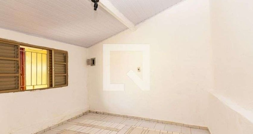 Casa para Aluguel - Ermelino Matarazzo, 1 Quarto,  30 m² - São Paulo