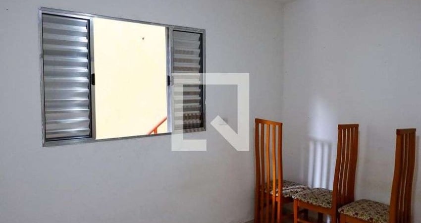 Casa para Aluguel - Padroeira, 1 Quarto,  30 m² - Osasco