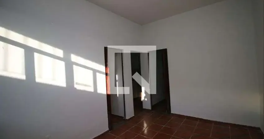Casa para Aluguel - Jardim America, 2 Quartos,  43 m² - Rio de Janeiro