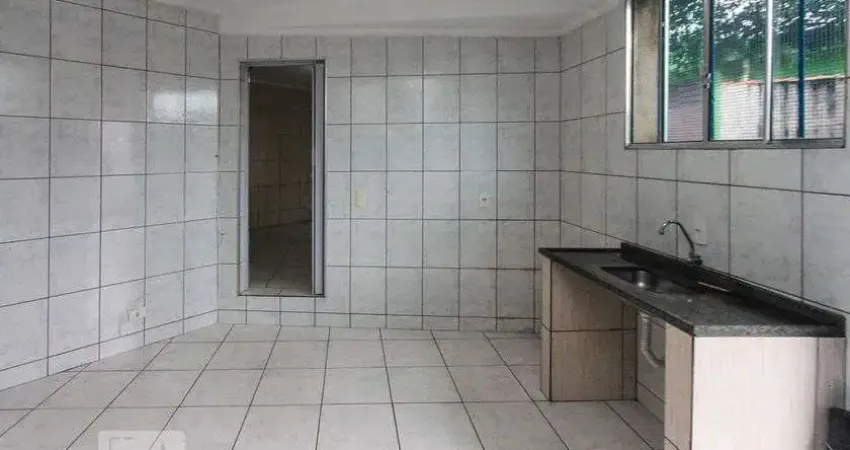 Casa para Aluguel - Sapopemba, 1 Quarto,  36 m² - São Paulo